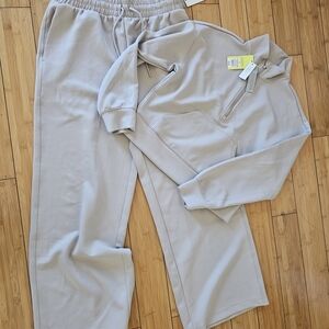 All in Motion Beige Pants & Pullover Set M/S
